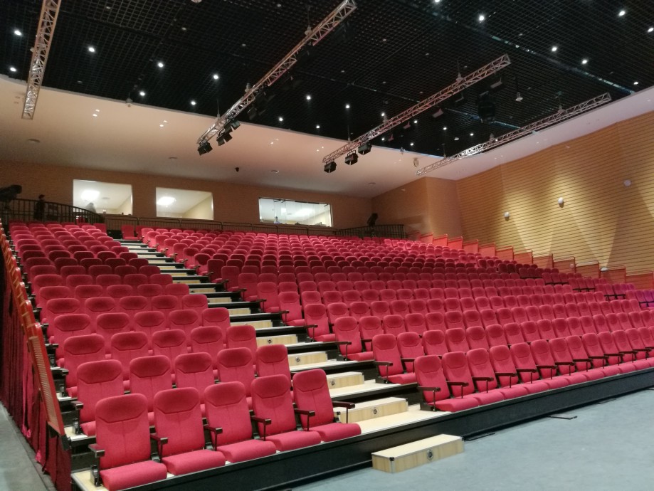 深圳大浪國(guó)際時(shí)尚創(chuàng)意展廳 深圳大浪國(guó)際時(shí)尚創(chuàng)意展廳