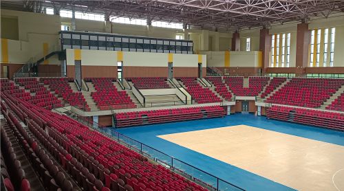 專業(yè)看臺座椅如何制造？四大核心步驟揭秘